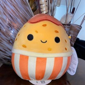 SQUISHMALLOW - NESTOR THE CHICKEN NUGGET
